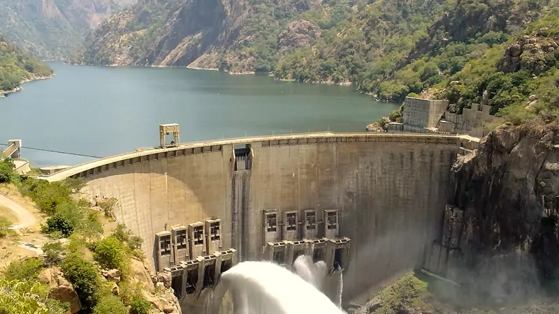 biggest dams in Africa - Cahora Bassa Dam - Mozambique