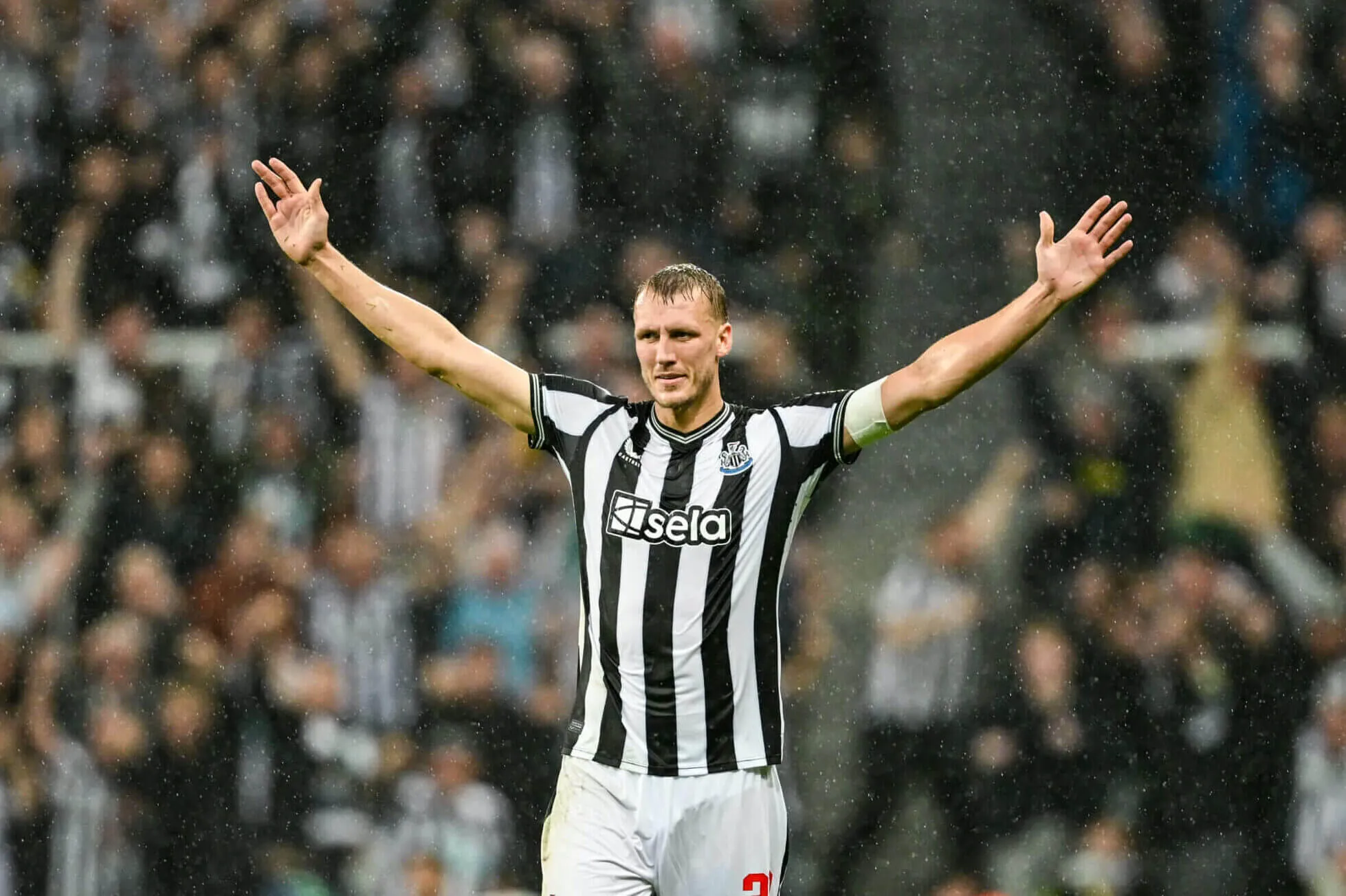 The 15 tallest players in Premier League history a - Dan Burn